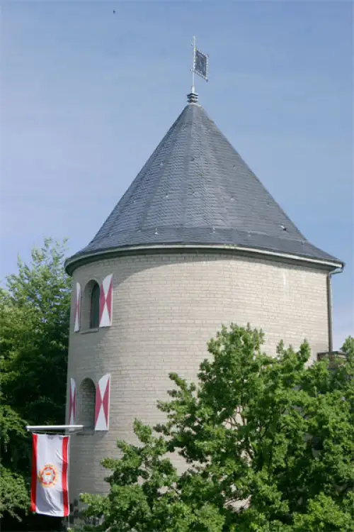 Der Prinzen-Garde-Turm am Sachsenring